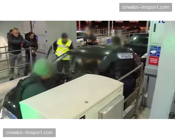 法国警方宣布逮捕一名涉嫌在社交媒体上对巴黎球员进行死亡威胁的嫌疑人